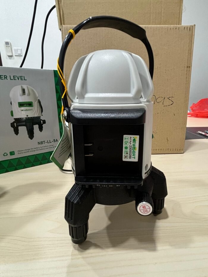 NEWBEAT 5 Line Green Laser Level with 2 Battery  | Model : NBT-LL-5A - Image 5